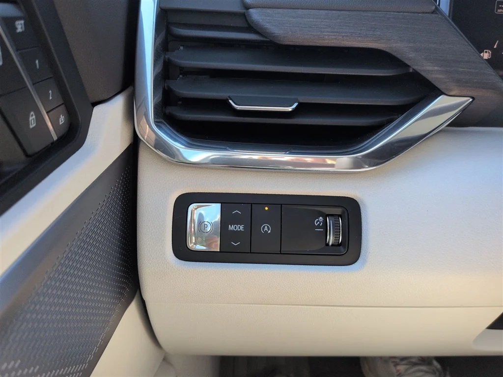 Used 2024 Ebony Twilight Metallic GMC Denali image 18