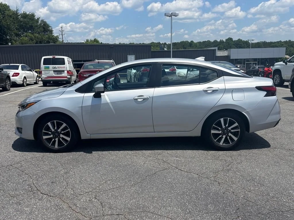Used 2025 Silver Nissan 1.6 SV image 23