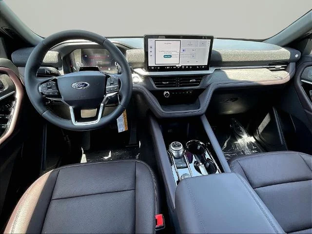 New 2026 Space White Metallic Ford Platinum™ image 41