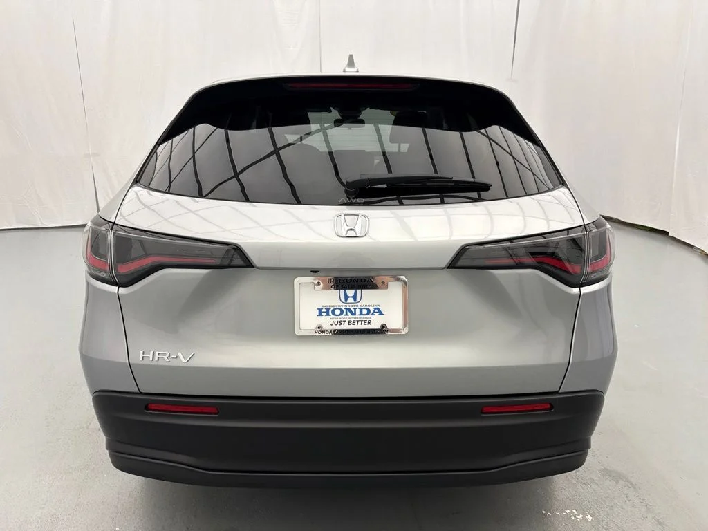 New 2027 Solar Silver Metallic Honda LX image 7