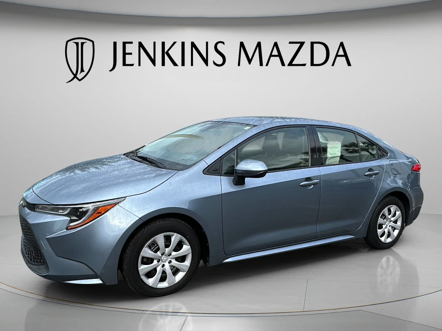 Used 2021 Celestite Toyota LE image 8