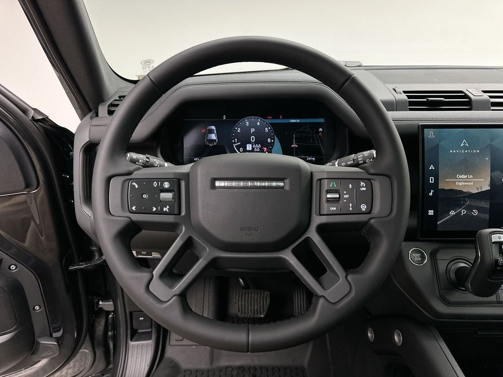 Used 2026  Land Rover S image 15