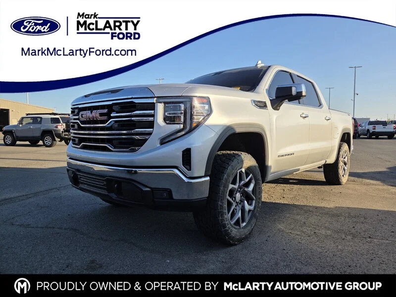 Used 2022 Quicksilver Metallic GMC SLT image 1
