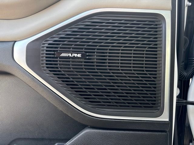 Used 2024 White Jeep Base image 40