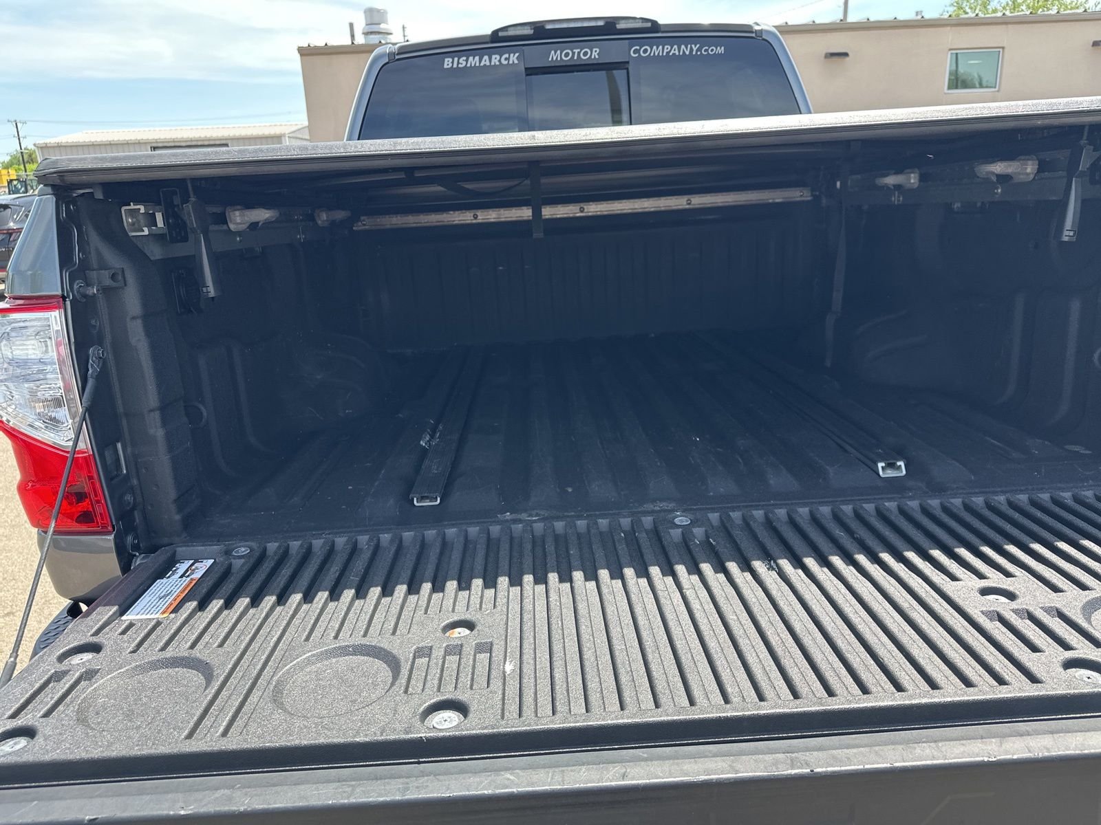 Used 2019 Gray Nissan SL image 27