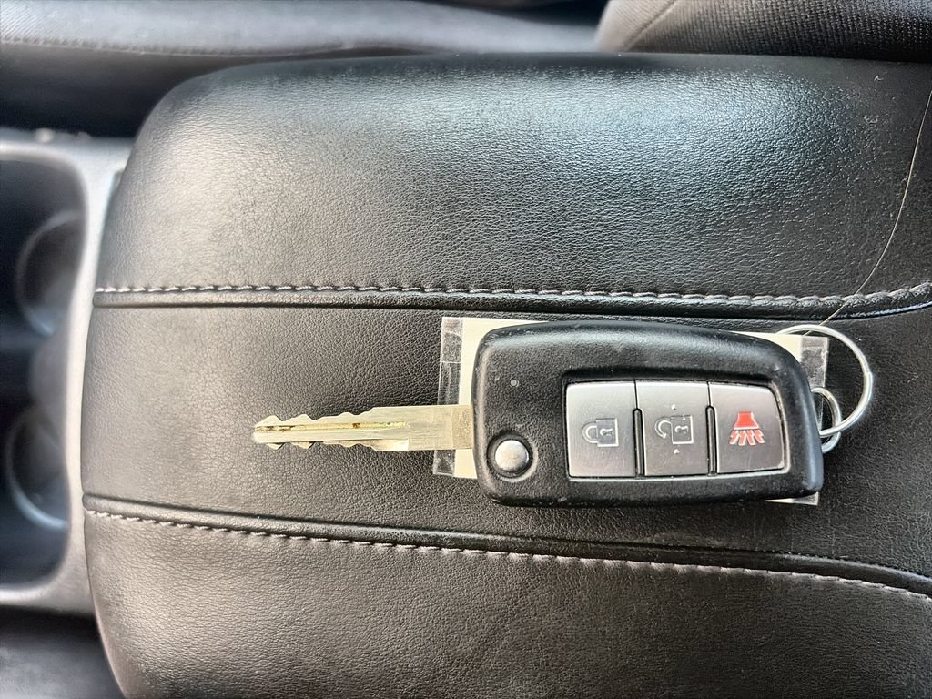 Used 2020 Silver Nissan S FWD Xtronic CVT image 36