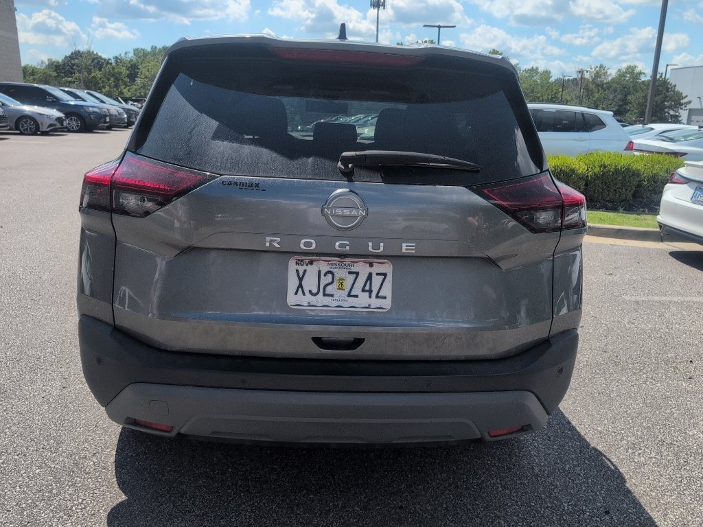 Used 2023 Gun Metallic Nissan S image 6