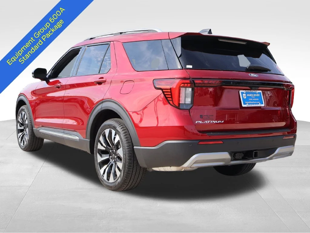 New 2027 Ruby Red Metallic Tinted Clearcoat Ford Platinum™ image 3