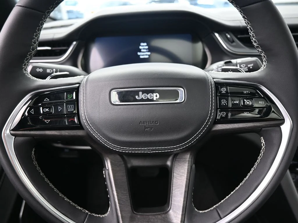 2024 Jeep Grand Cherokee Overland - Photo 36