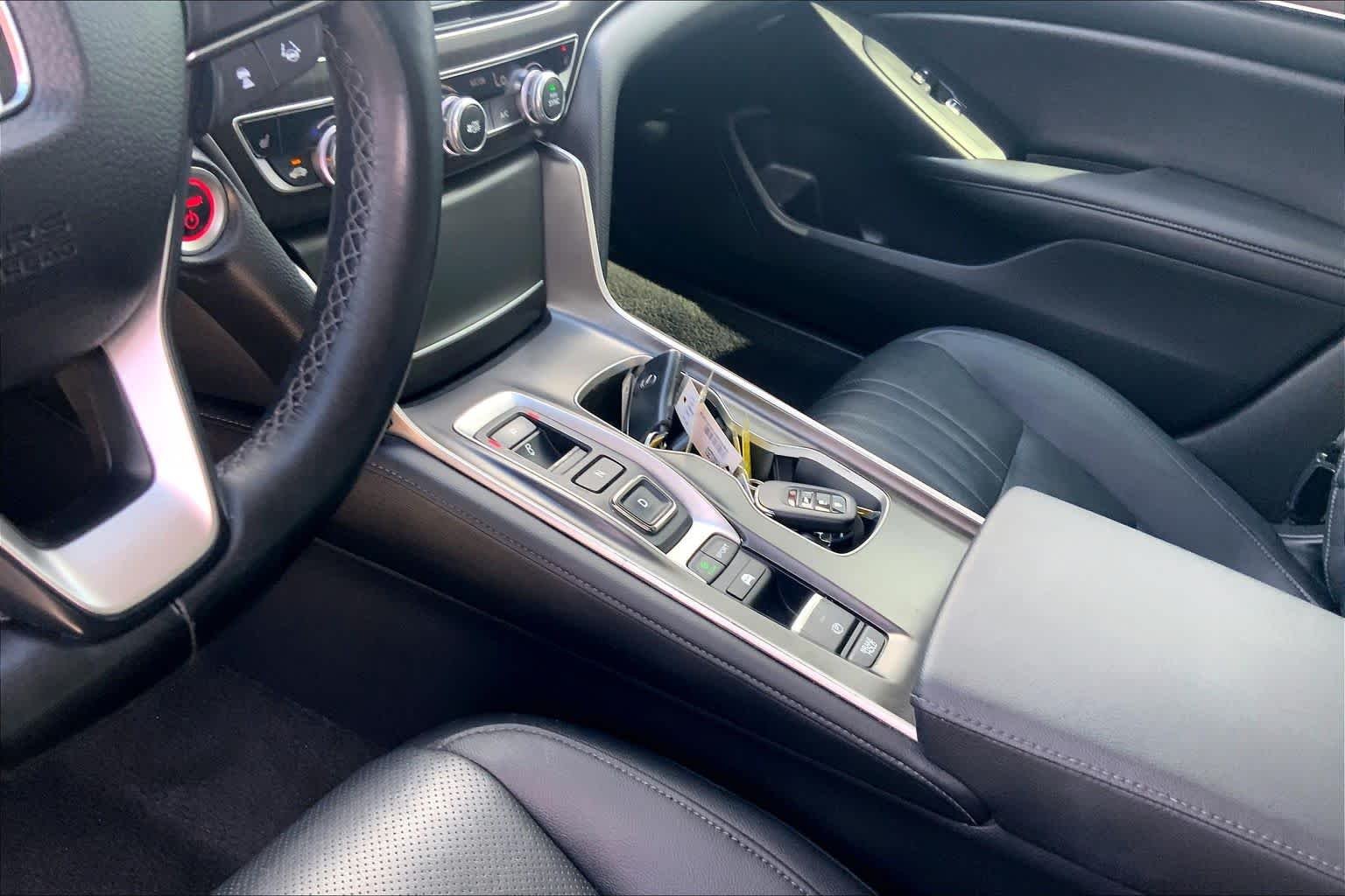 Used 2019 Lunar Silver Metallic Honda EX-L image 16