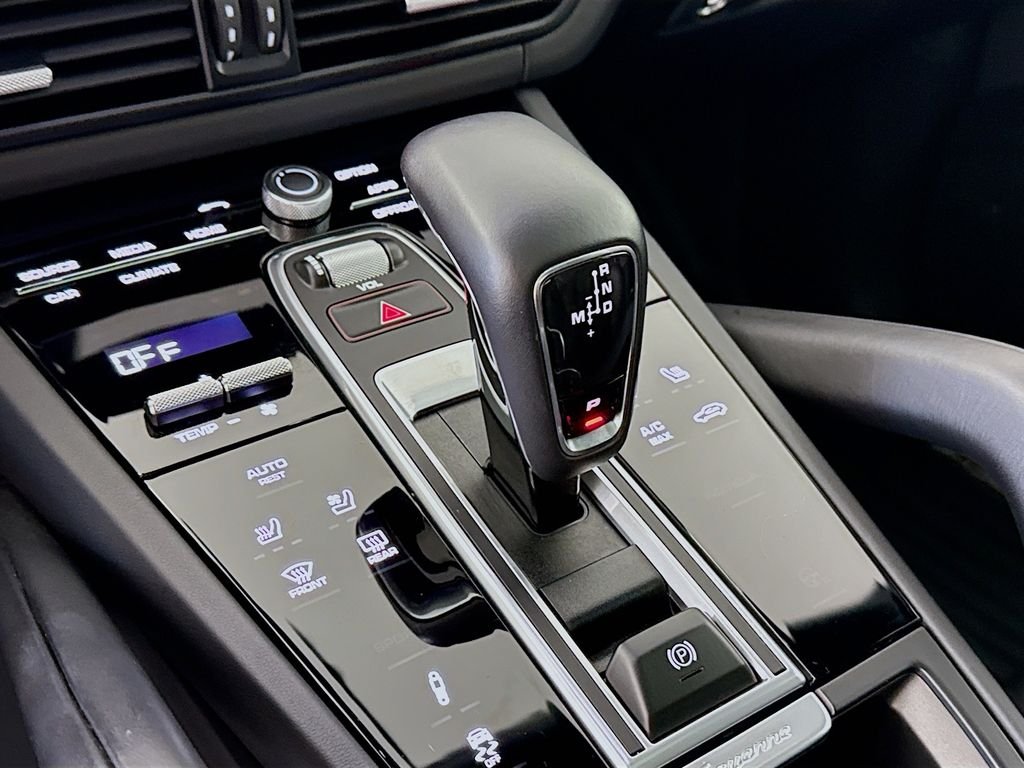 Used 2023 White Porsche Platinum Edition image 18