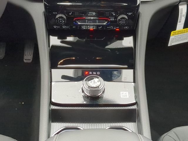 New 2025 Silver Zynith Exterior Paint Jeep Laredo image 26
