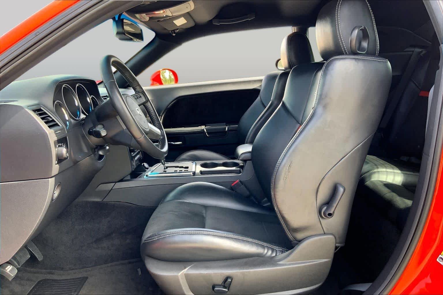 Used 2009 Hemi Orange Pearl Dodge SRT8 image 7