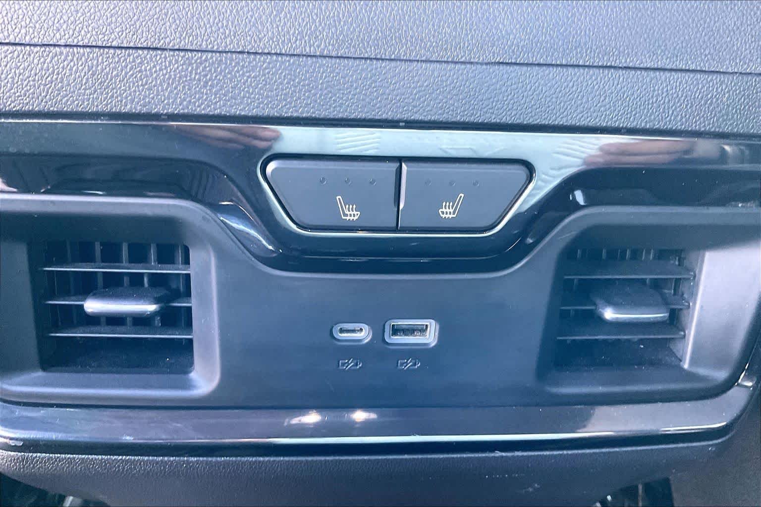 Used 2022 Onyx Black GMC AT4 image 32