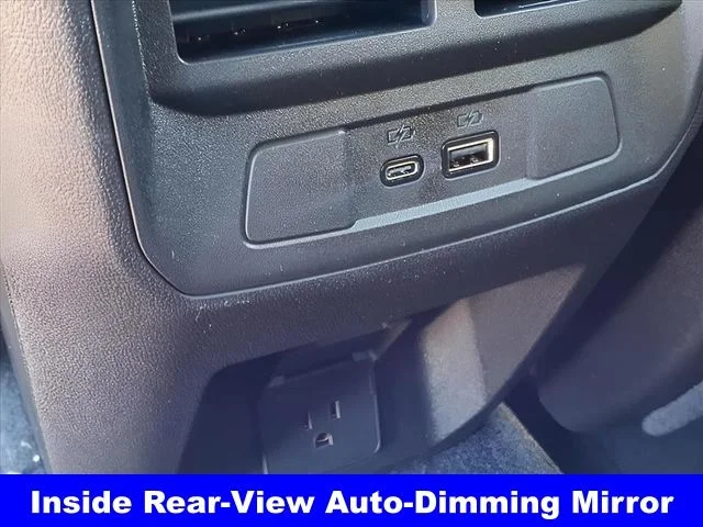 Used 2026 White GMC AT4 image 25