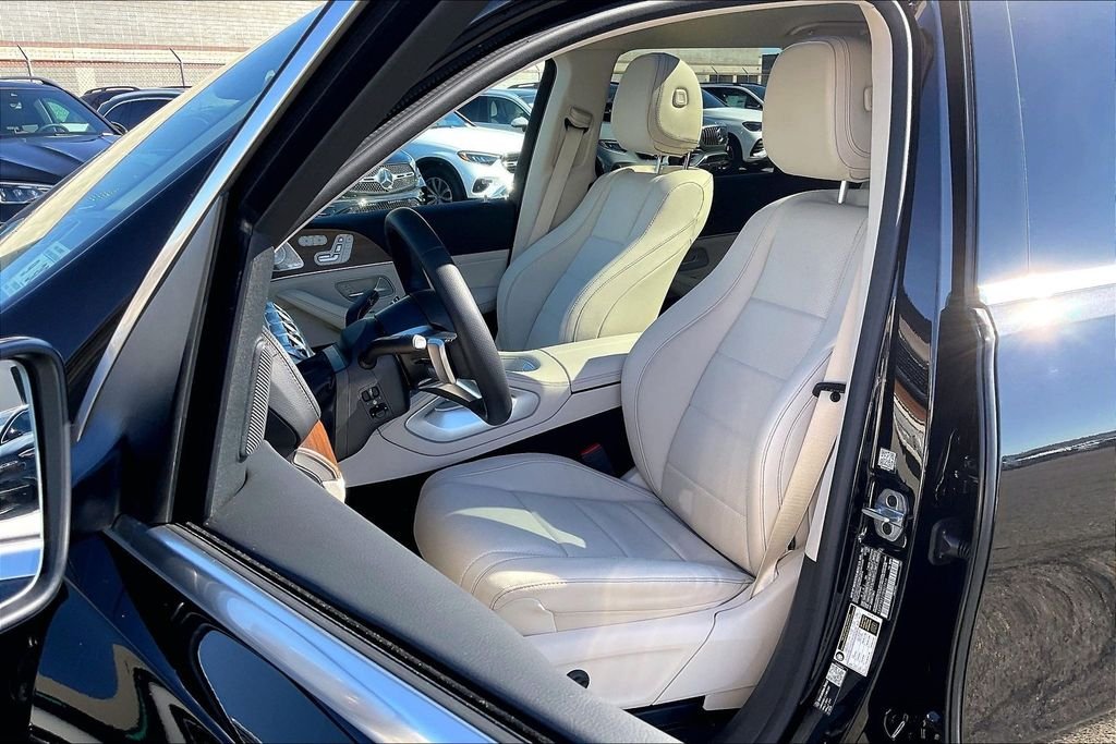 2026 Mercedes-Benz GLS Base - Photo 17