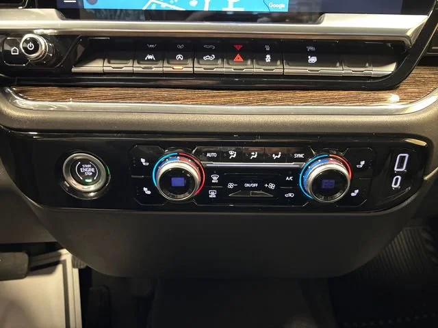 Used 2023 Dynamic Blue Metallic GMC Elevation image 22