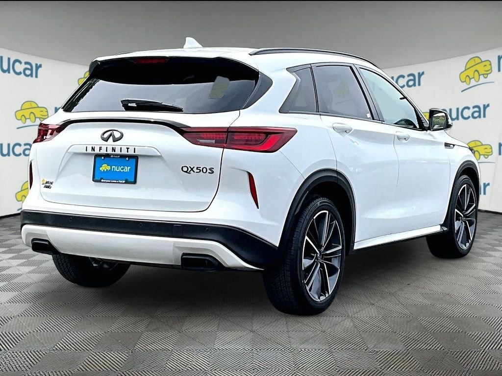 Used 2024 White INFINITI SPORT image 6