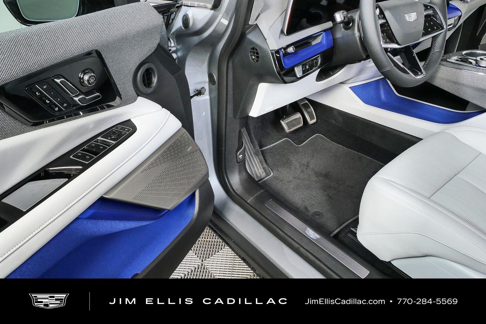 2027 Cadillac OPTIQ Premium Sport - Photo 8