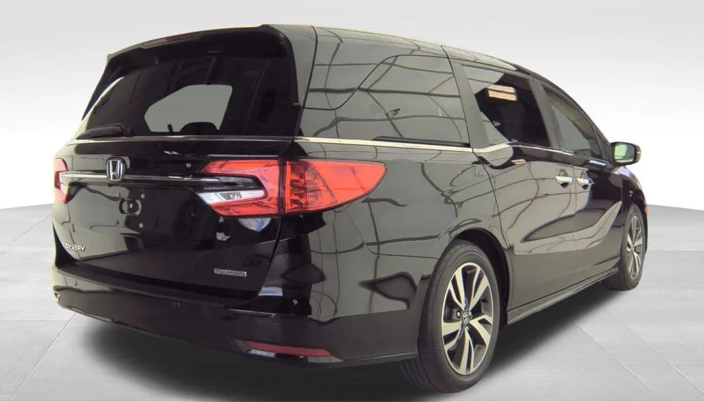 Used 2023  Honda Touring image 6