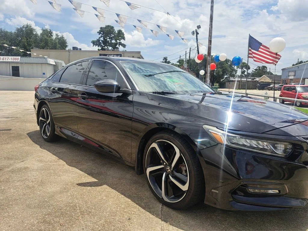 Used 2018 Black Honda Sport image 3