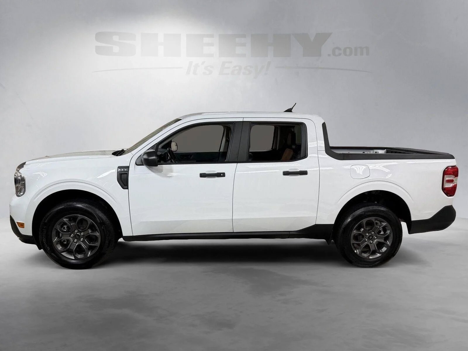 Used 2024 White Ford XLT image 16