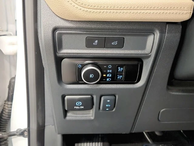 Used 2024 White Ford Limited image 39