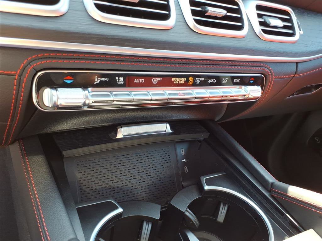 Used 2025 MANUFAKTUR Moonlight White Metallic Mercedes-Benz AMG® GLE 53 image 18