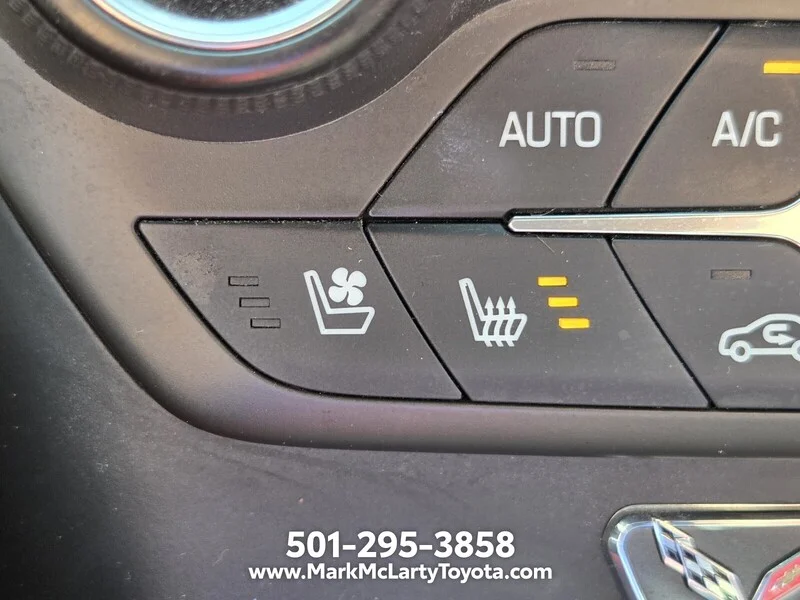 Used 2014 Torch Red CHEVROLET 2DR Z51 CONV W/3LT image 29