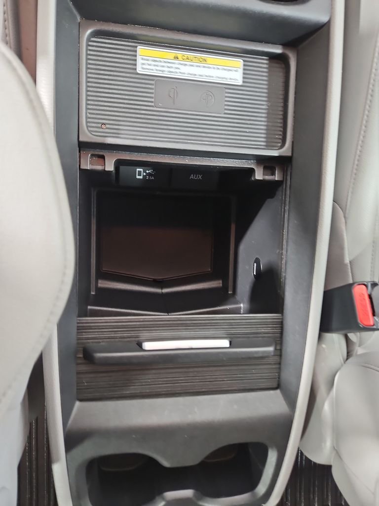 Used 2018  Honda Elite image 26