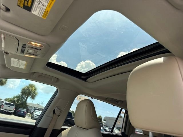 2021 Toyota Highlander XLE - Photo 19