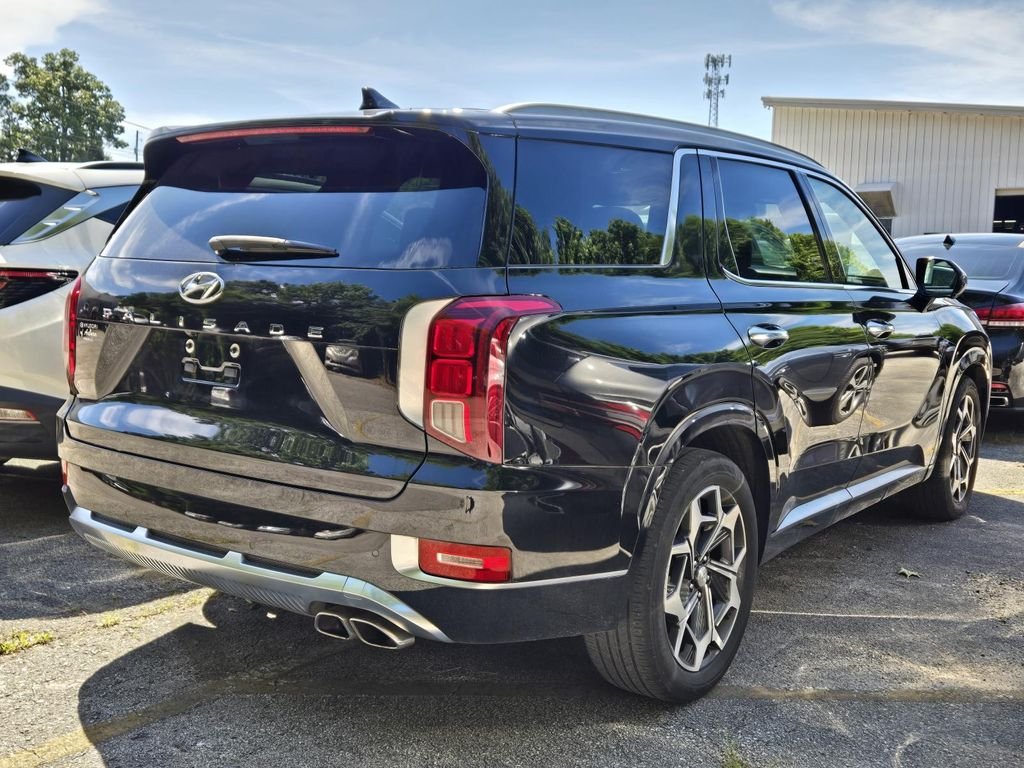 Used 2021 Black Hyundai Calligraphy image 3
