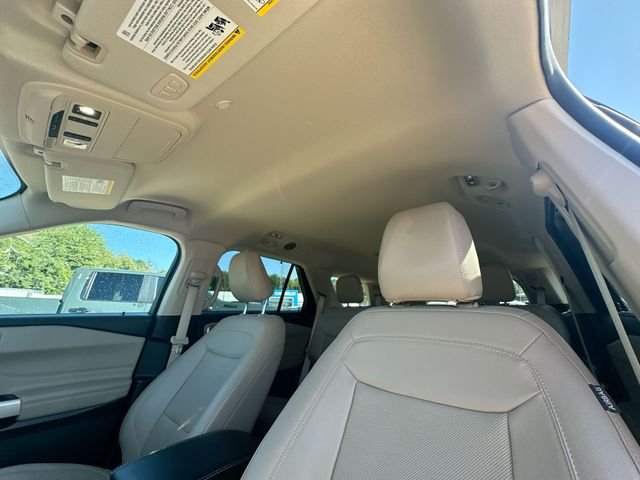 Used 2023 Gray Ford Limited image 22