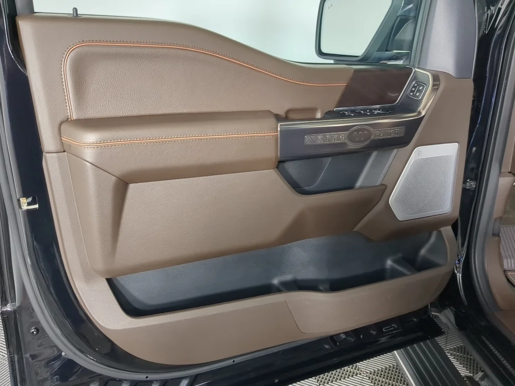 Used 2023 Agate Black Ford King Ranch image 11