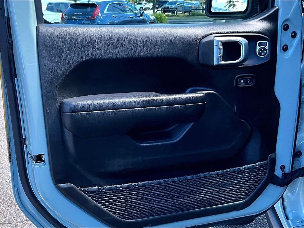 Used 2024 Gray Jeep Willys 4xe image 9