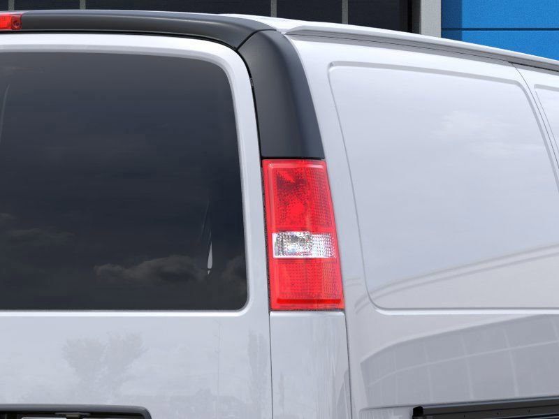2025 Chevrolet Express Cargo Work Van - Photo 11