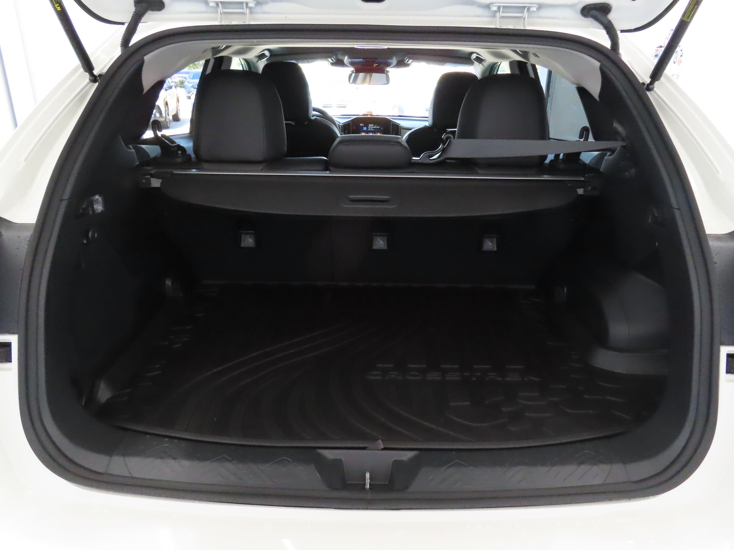 New 2026 CRYSTAL WHITE PEARL Subaru Limited Hybrid image 23
