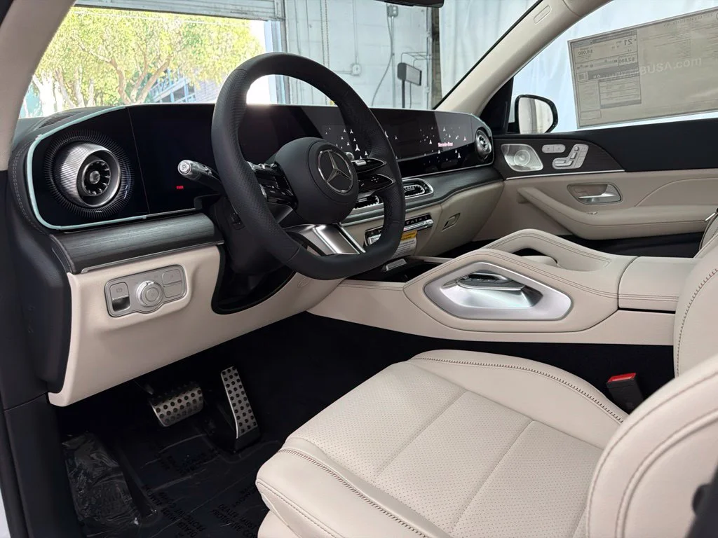 New 2027 White Mercedes-Benz GLS 450 image 13