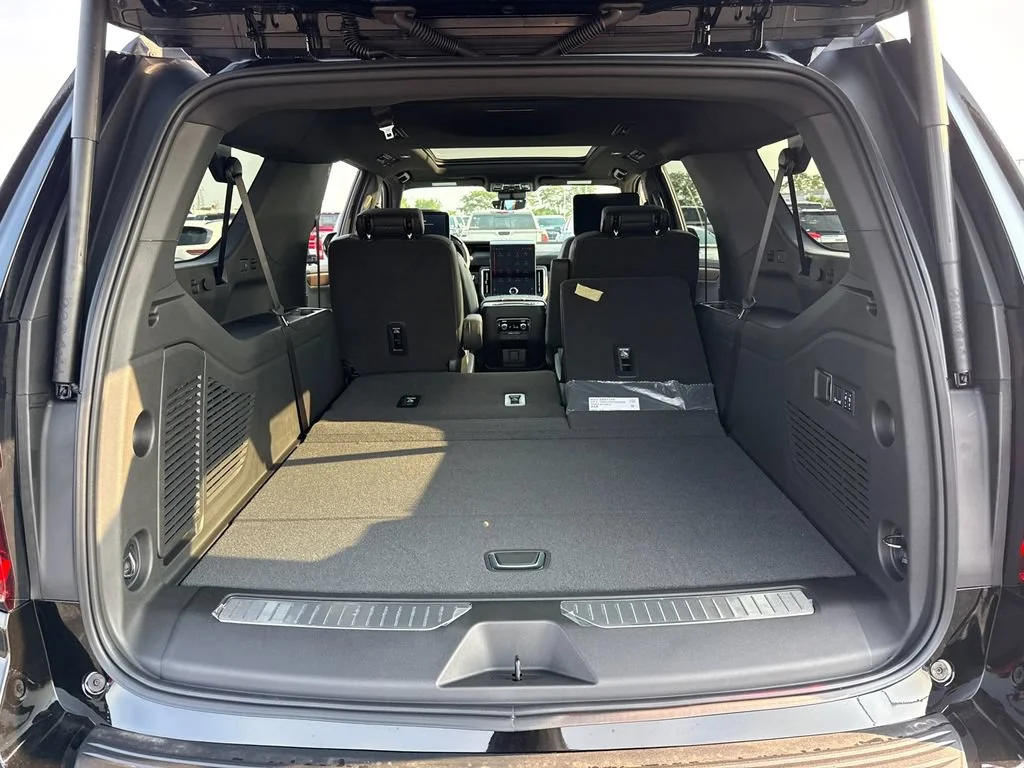 2026 GMC Yukon XL Denali - Photo 32