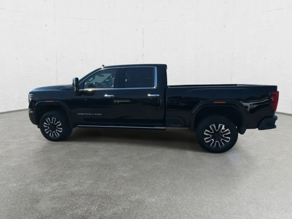 Used 2024 Black GMC Denali Ultimate image 8