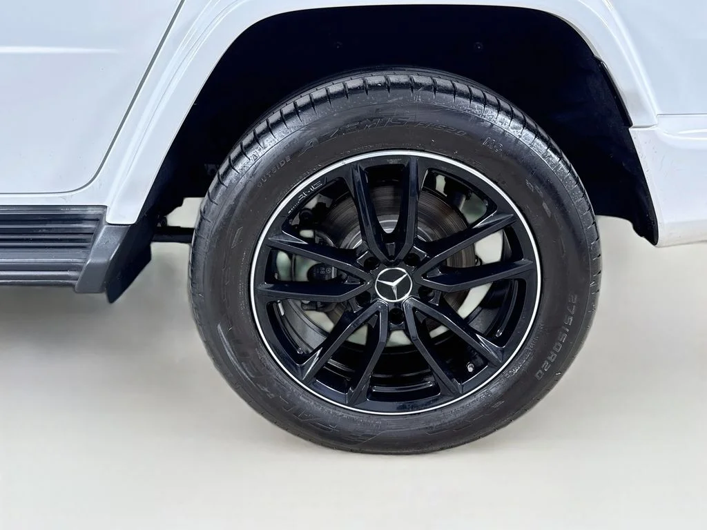Used 2025 White Mercedes-Benz G 550 image 32