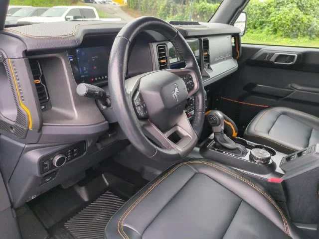 Used 2024 White Ford Badlands image 16