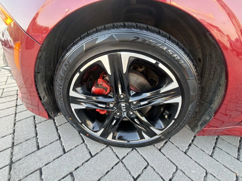 Used 2021 Red Kia GT-Line image 10