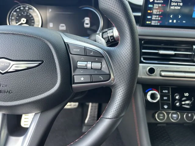 Used 2025 White Genesis 2.5T image 27