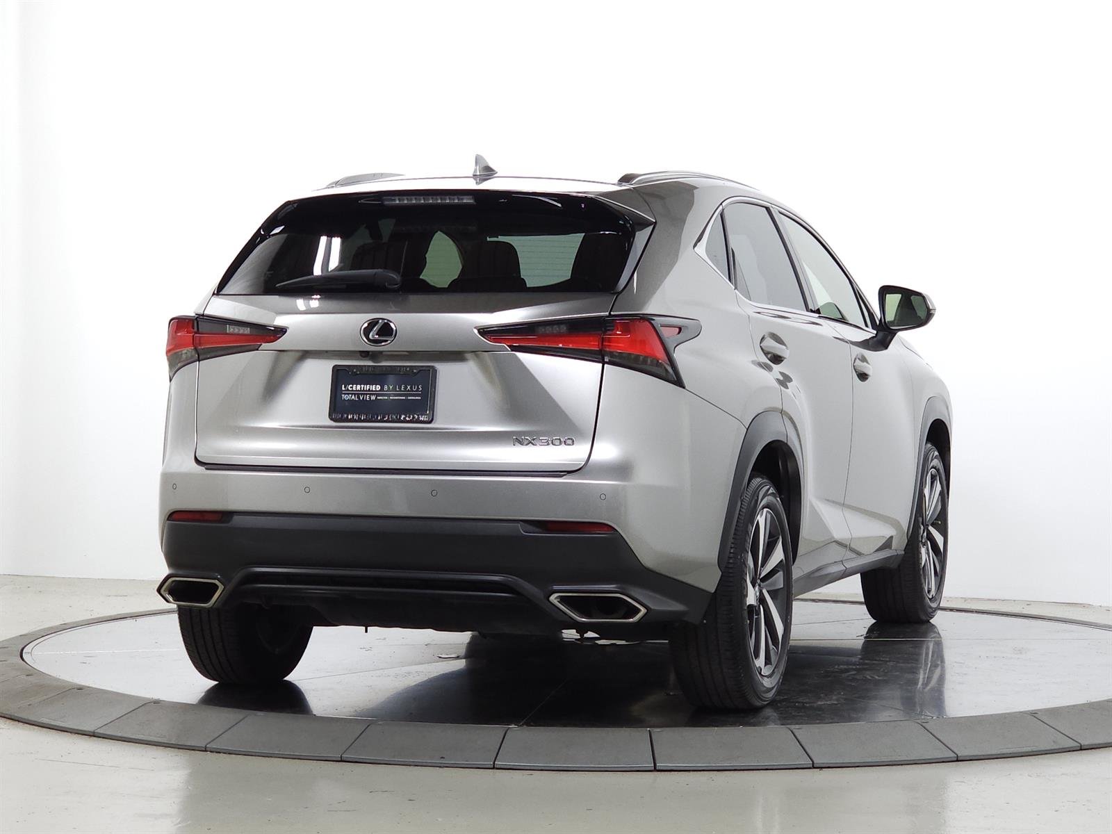 Certified Used 2020 Silver Lexus  image 10