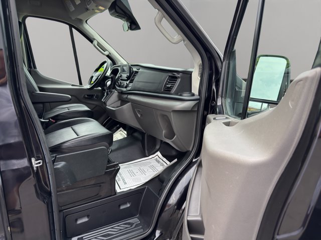 Used 2024 Black Ford  image 26