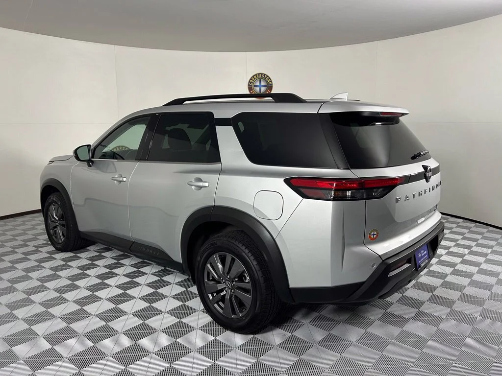 Used 2024 Silver Nissan SV image 18