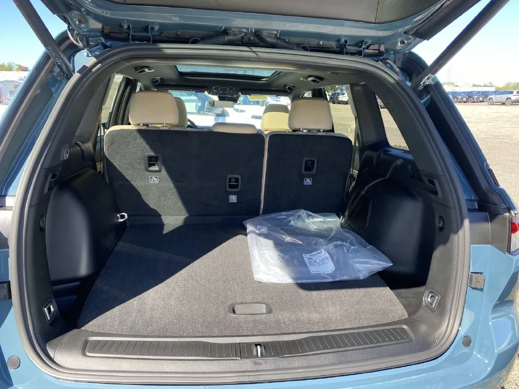 New 2027 Blue Jeep Limited Reserve image 5