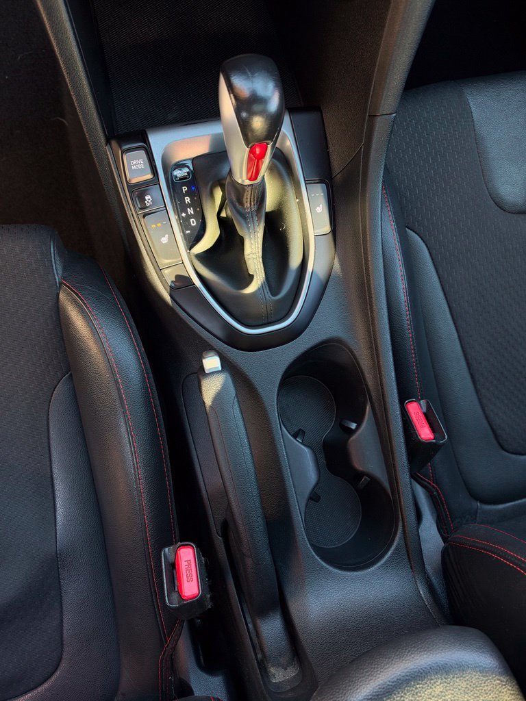 Used 2019 Chalk White Hyundai Turbo image 20