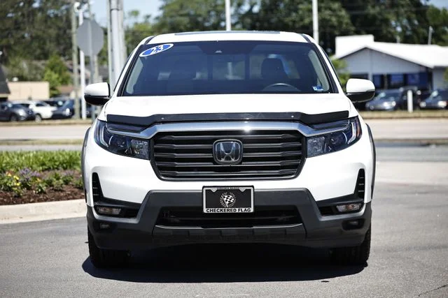 Used 2023 Platinum White Pearl Honda RTL image 16